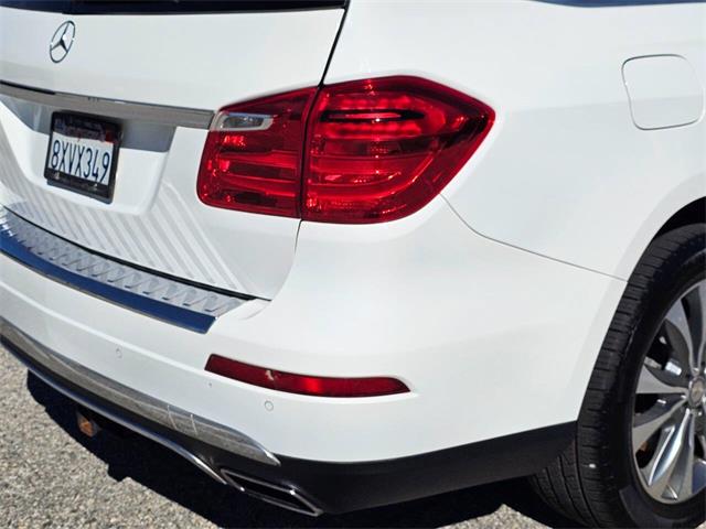 2015 Mercedes-Benz GL-Class (CC-2081780) for sale in Woodland Hills, California