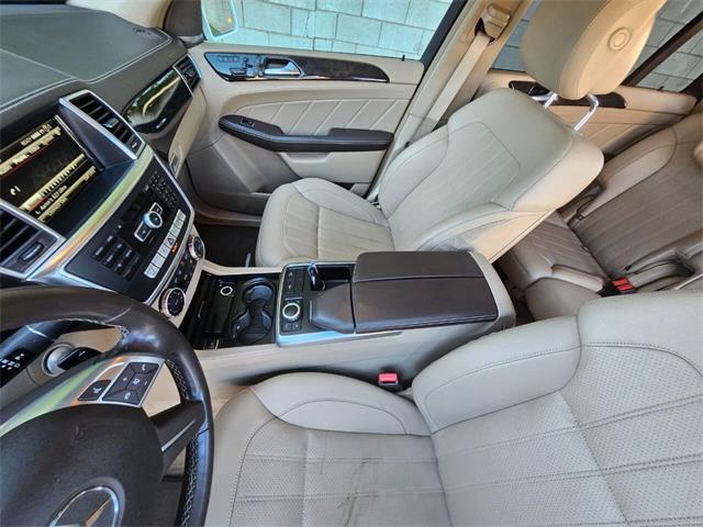 2015 Mercedes-Benz GL-Class (CC-2081780) for sale in Woodland Hills, California