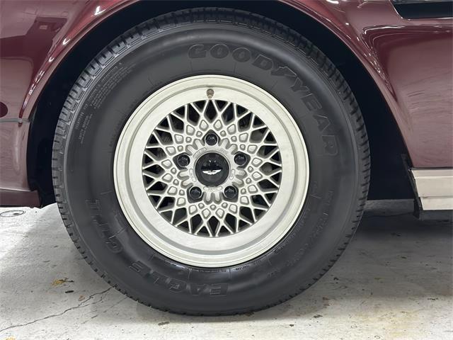 1985 Aston Martin V8 Volante (CC-2081782) for sale in Huntington Station, New York