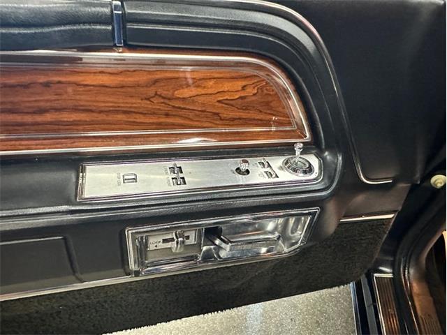 1981 Lincoln Mark VI (CC-2081783) for sale in West Babylon, New York