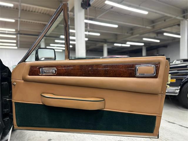 1989 Aston Martin V8 Volante (CC-2081785) for sale in Huntington Station, New York