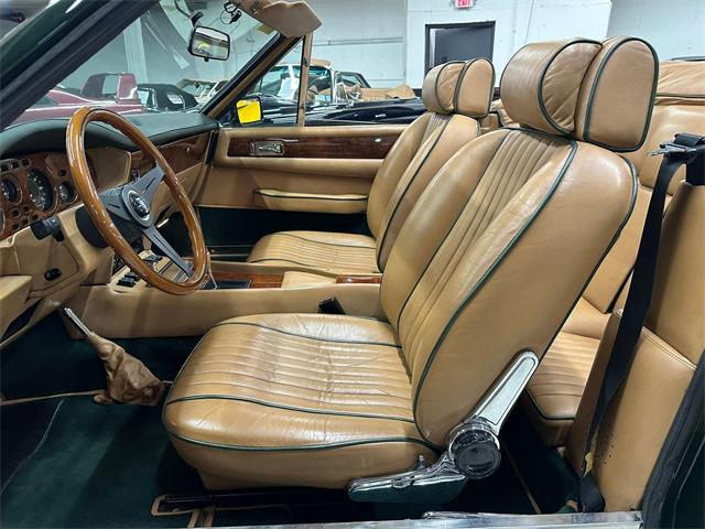 1989 Aston Martin V8 Volante (CC-2081785) for sale in Huntington Station, New York