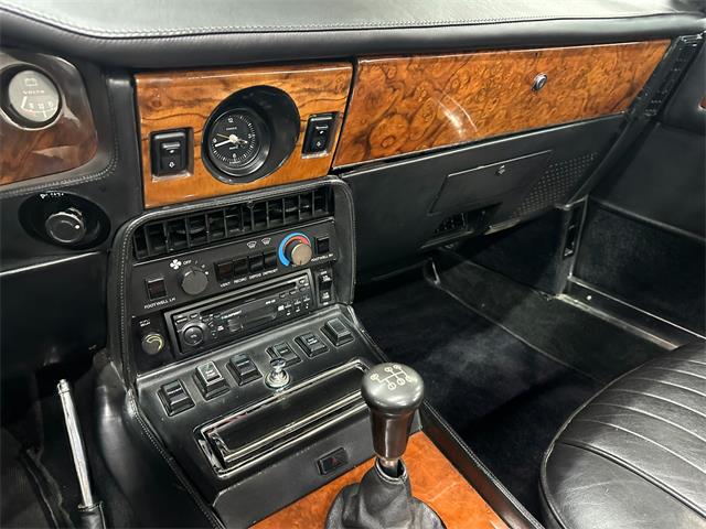 1986 Aston Martin V8 Volante (CC-2081790) for sale in Huntington Station, New York