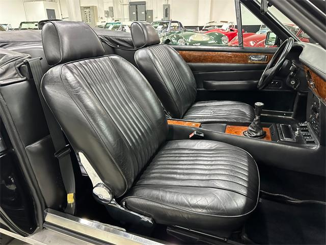 1986 Aston Martin V8 Volante (CC-2081790) for sale in Huntington Station, New York