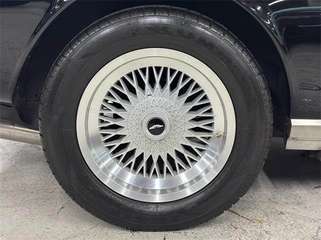 1986 Aston Martin V8 Volante (CC-2081790) for sale in Huntington Station, New York