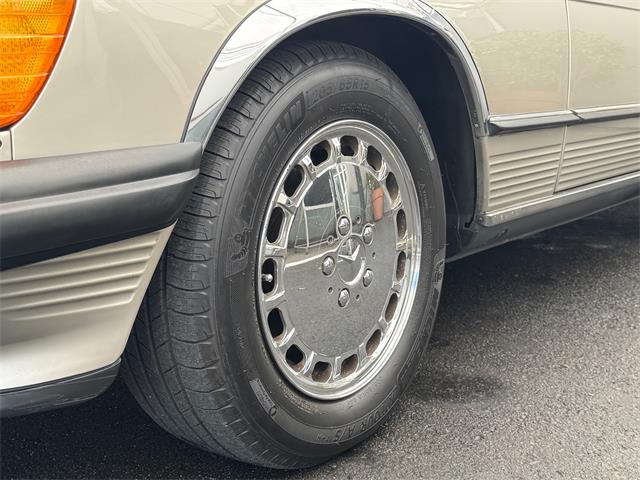 1988 Mercedes-Benz 560 (CC-2080192) for sale in Los Angeles, California