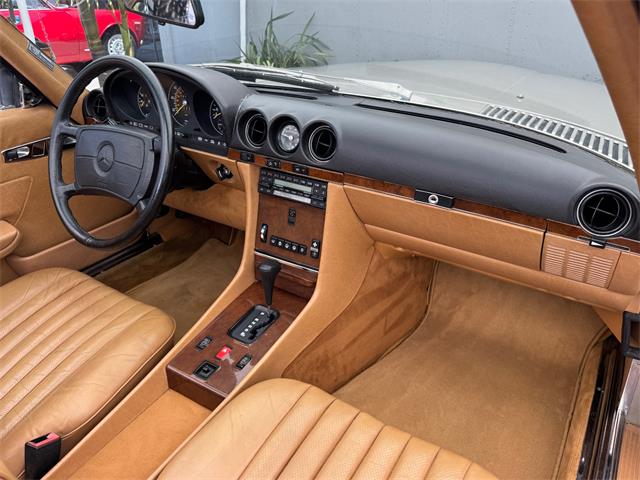 1988 Mercedes-Benz 560 (CC-2080192) for sale in Los Angeles, California