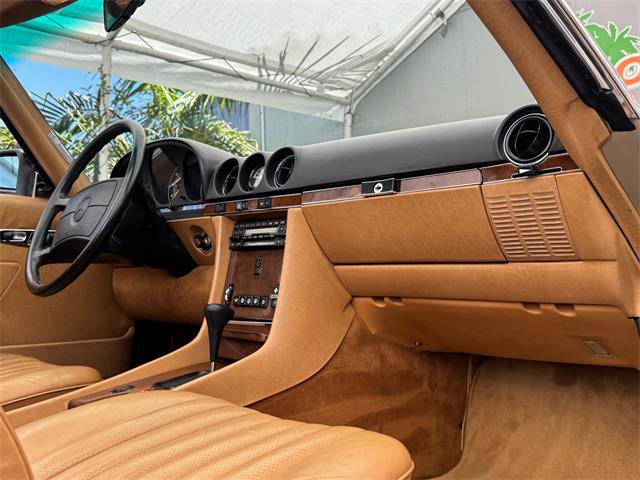 1988 Mercedes-Benz 560 (CC-2080192) for sale in Los Angeles, California