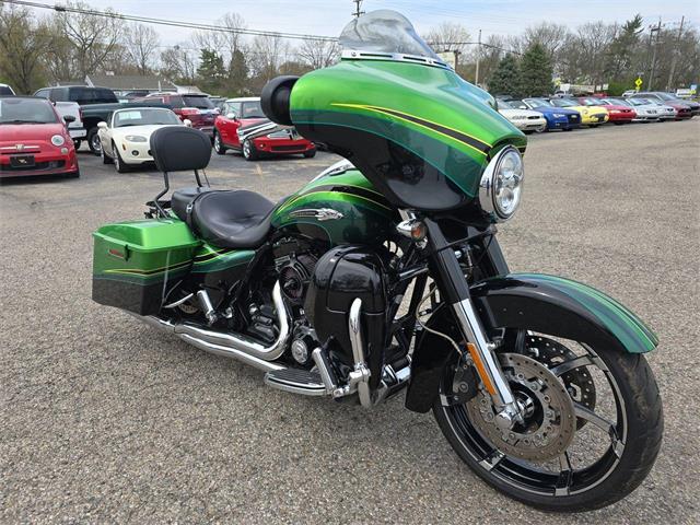2011 Harley-Davidson CVO Street Glide (CC-2081928) for sale in Ross, Ohio