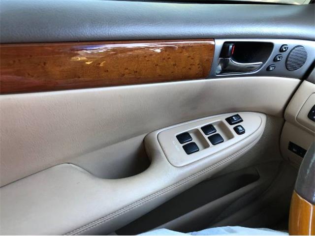 2005 Lexus ES (CC-2082348) for sale in Cadillac, Michigan