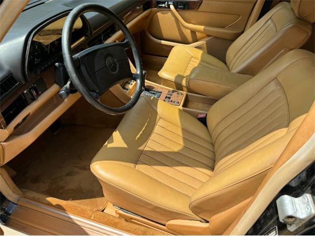 1988 Mercedes-Benz 560 (CC-2082543) for sale in Cadillac, Michigan