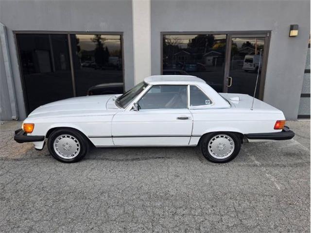 1987 Mercedes-Benz 560 (CC-2082569) for sale in Cadillac, Michigan
