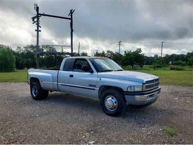 2002 Dodge Ram 3500 (CC-2082798) for sale in Cadillac, Michigan