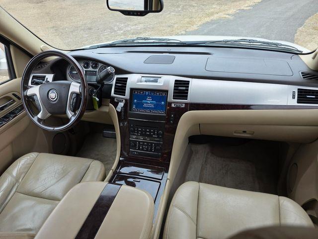 2011 Cadillac Escalade (CC-2082916) for sale in Hope Mills, North Carolina