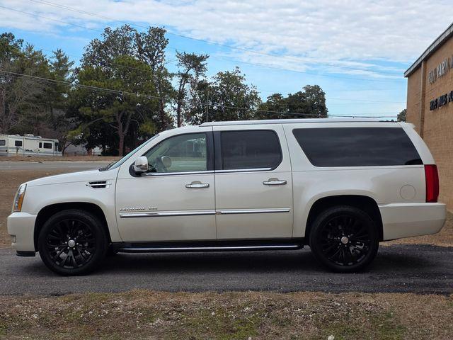 2011 Cadillac Escalade (CC-2082916) for sale in Hope Mills, North Carolina