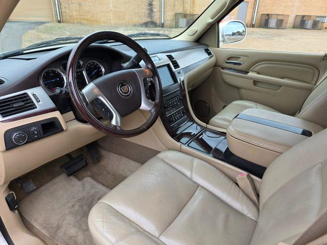 2011 Cadillac Escalade (CC-2082916) for sale in Hope Mills, North Carolina
