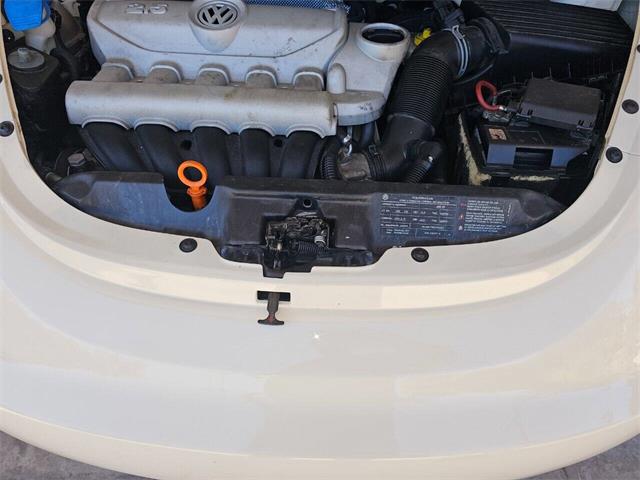 2009 Volkswagen Beetle (CC-2082923) for sale in Woodland Hills, California