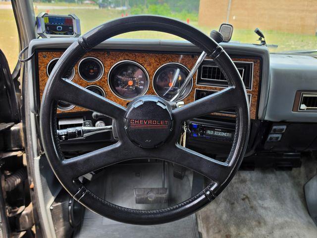 1989 Chevrolet Suburban (CC-2082925) for sale in Hope Mills, North Carolina