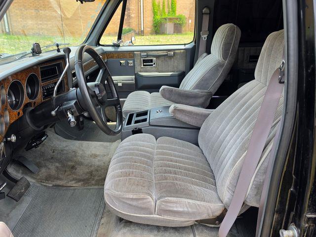 1989 Chevrolet Suburban (CC-2082925) for sale in Hope Mills, North Carolina