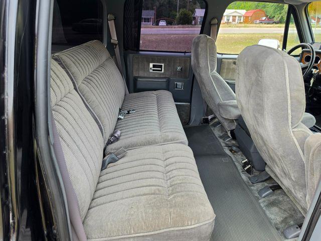 1989 Chevrolet Suburban (CC-2082925) for sale in Hope Mills, North Carolina