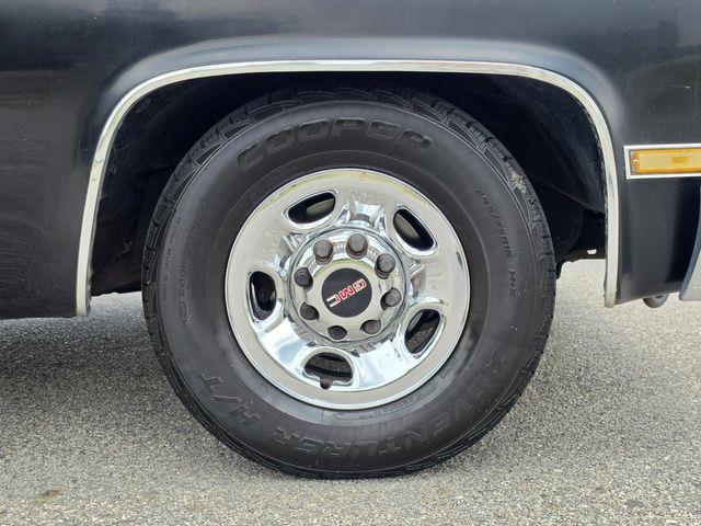 1989 Chevrolet Suburban (CC-2082925) for sale in Hope Mills, North Carolina