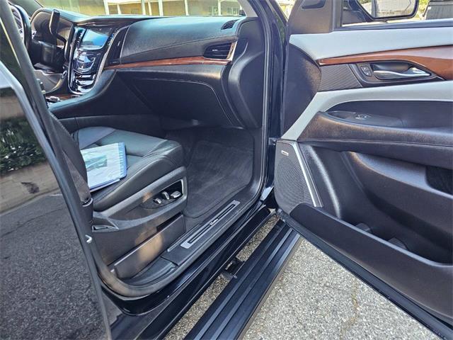 2015 Cadillac Escalade (CC-2082935) for sale in Woodland Hills, California