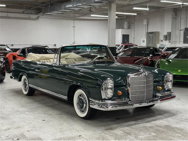 1965 Mercedes-Benz 220 (CC-2082939) for sale in Huntington Station, New York