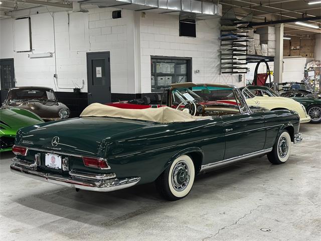 1965 Mercedes-Benz 220 (CC-2082939) for sale in Huntington Station, New York