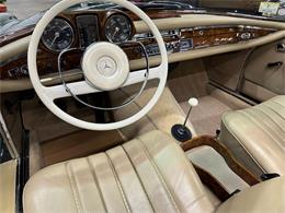 1965 Mercedes-Benz 220 (CC-2082939) for sale in Huntington Station, New York