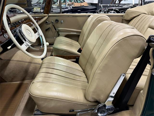 1965 Mercedes-Benz 220 (CC-2082939) for sale in Huntington Station, New York