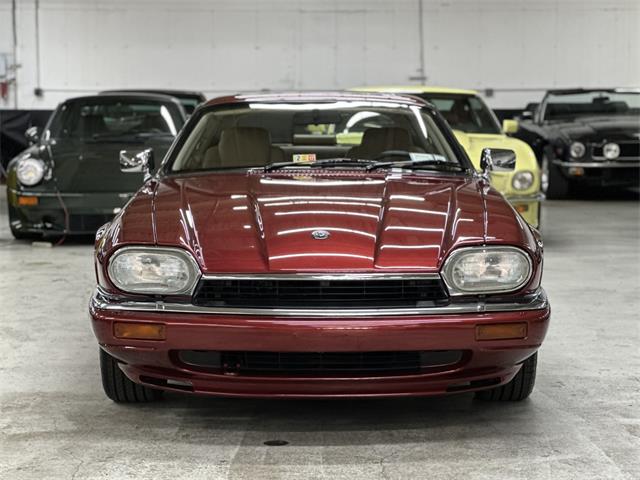 1995 Jaguar XJ (CC-2082967) for sale in Huntington Station, New York
