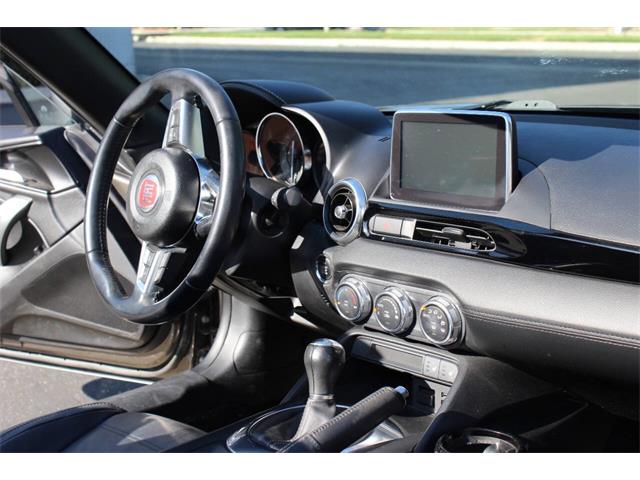 2017 Fiat 124 (CC-2083022) for sale in La Verne, California