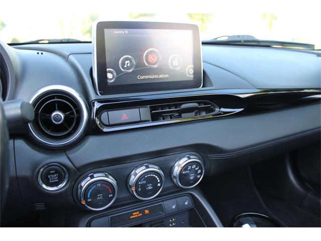 2017 Fiat 124 (CC-2083022) for sale in La Verne, California