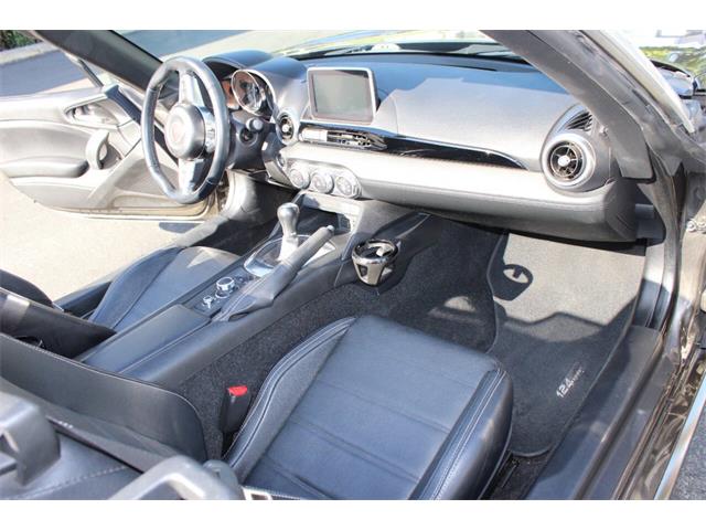 2017 Fiat 124 (CC-2083022) for sale in La Verne, California