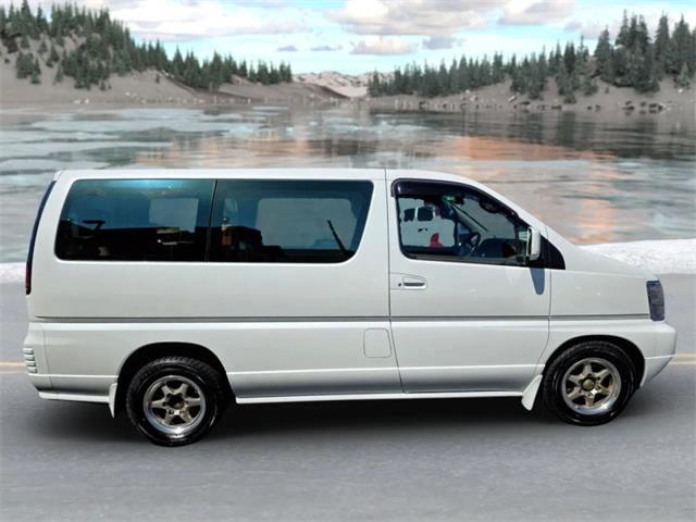2000 Nissan Elgrand (CC-2083200) for sale in Tacoma, Washington