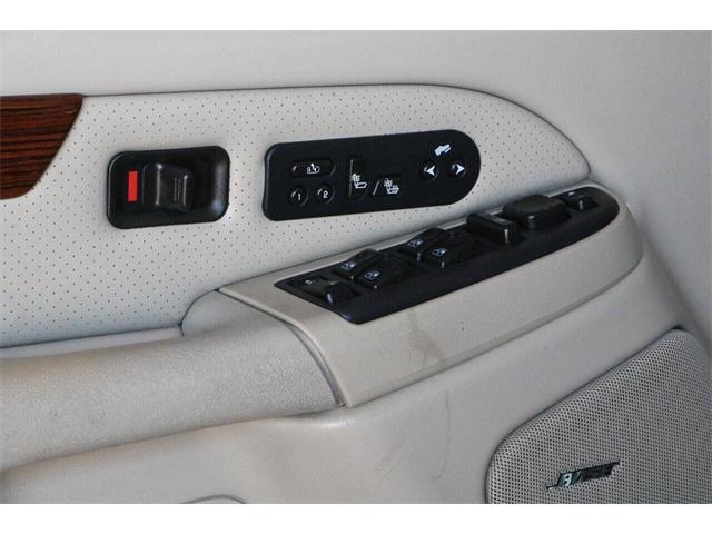 2004 Cadillac Escalade (CC-2083211) for sale in Dinuba, California