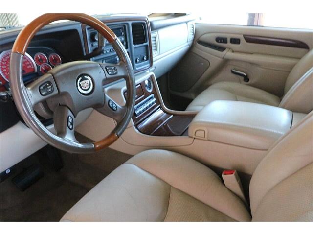 2004 Cadillac Escalade (CC-2083211) for sale in Dinuba, California