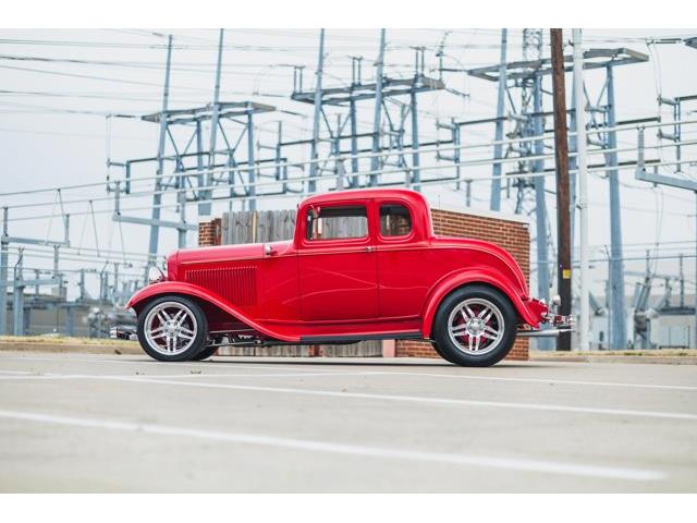 1932 Ford 5 Window Deluxe Coupe (CC-2083598) for sale in Carrollton, Texas