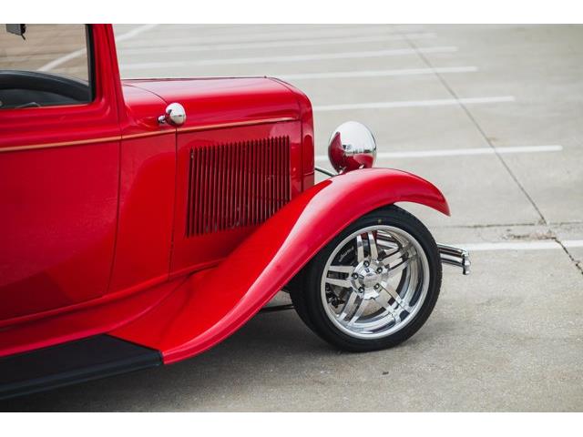 1932 Ford 5 Window Deluxe Coupe (CC-2083598) for sale in Carrollton, Texas