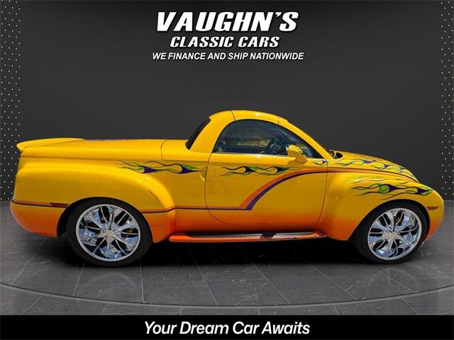 2004 Chevrolet SSR (CC-2083656) for sale in Nashville, Illinois