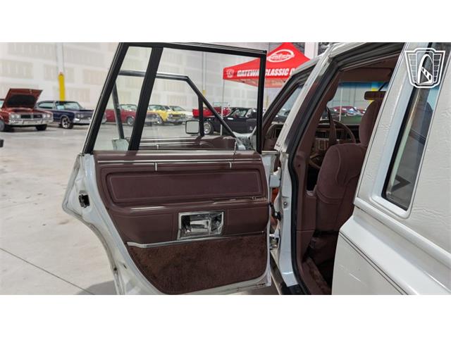1988 Lincoln Town Car (CC-2083822) for sale in Caledonia, Wisconsin