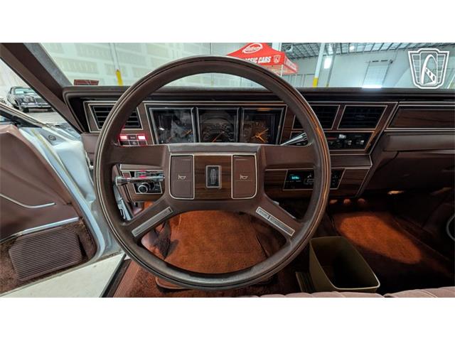 1988 Lincoln Town Car (CC-2083822) for sale in Caledonia, Wisconsin