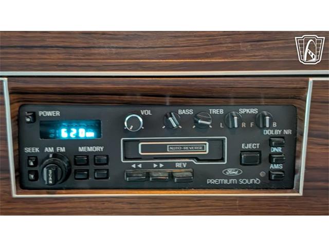1988 Lincoln Town Car (CC-2083822) for sale in Caledonia, Wisconsin