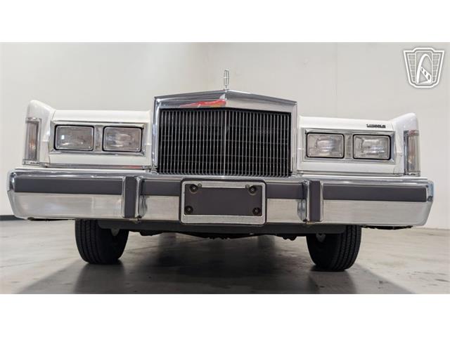 1988 Lincoln Town Car (CC-2083822) for sale in Caledonia, Wisconsin