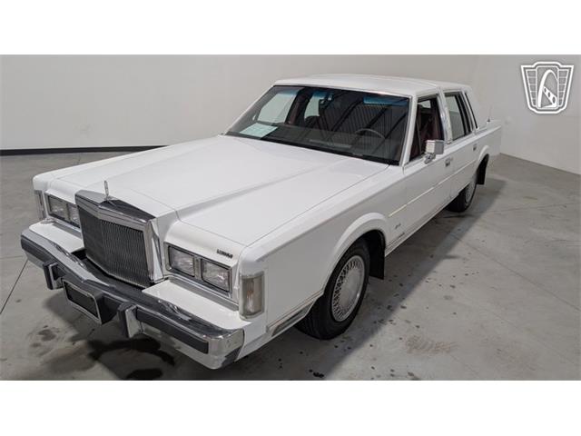 1988 Lincoln Town Car (CC-2083822) for sale in Caledonia, Wisconsin