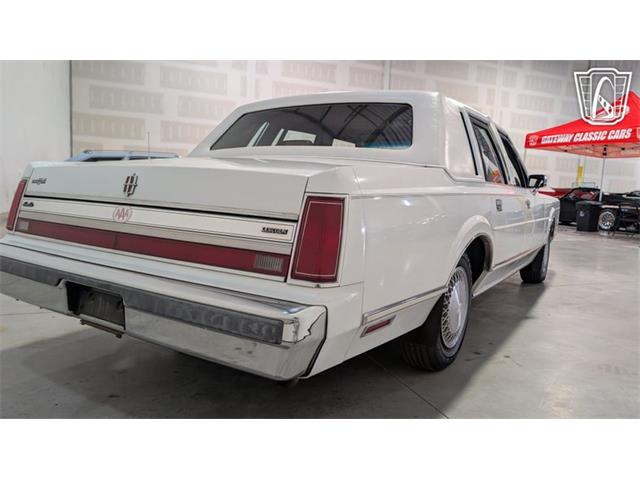 1988 Lincoln Town Car (CC-2083822) for sale in Caledonia, Wisconsin