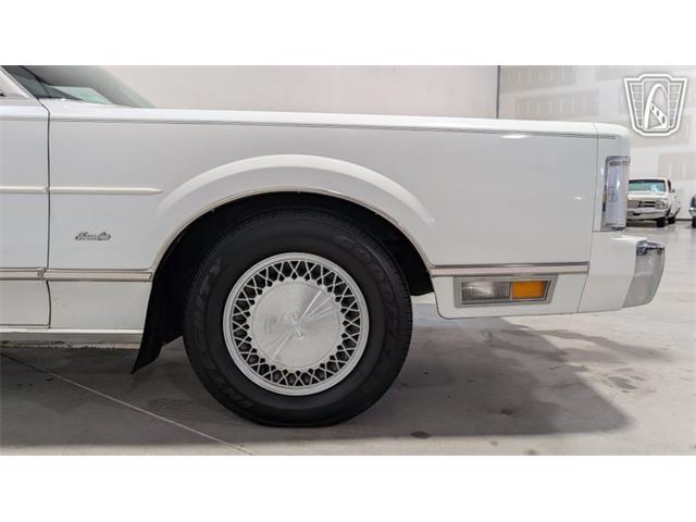 1988 Lincoln Town Car (CC-2083822) for sale in Caledonia, Wisconsin