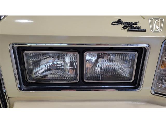 1976 Pontiac Grand Prix (CC-2080398) for sale in Dearborn, Michigan
