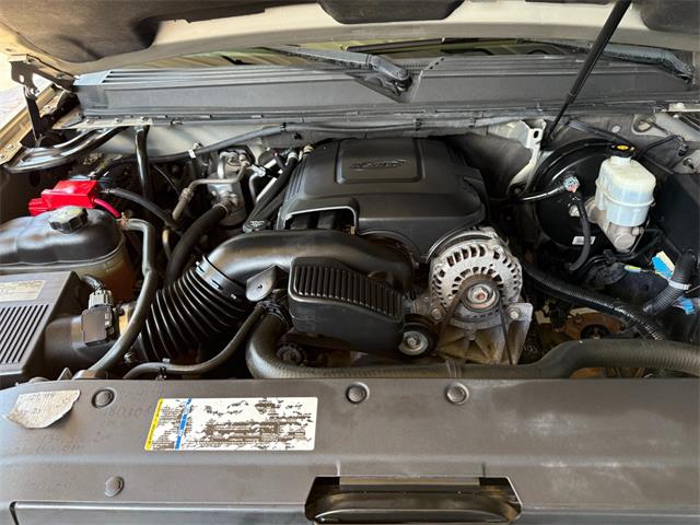 2011 Chevrolet Suburban (CC-2084032) for sale in Paris , Kentucky