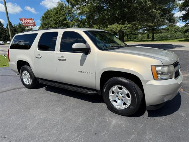 2011 Chevrolet Suburban (CC-2084032) for sale in Paris , Kentucky